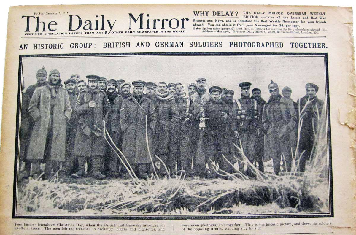 Αποτέλεσμα εικόνας για Χριστούγεννα Βρετανοί και Γερμανοί στρατιώτες μαζί α΄παγκόσμιος πόλεμος Φλάνδρα